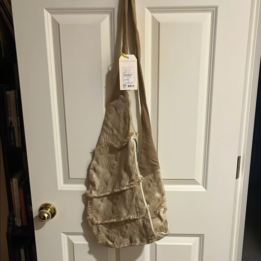 FREE PEOPLE TOMS NWT boho hobo crossbody crescent Shoulder Bag artsy neutral
